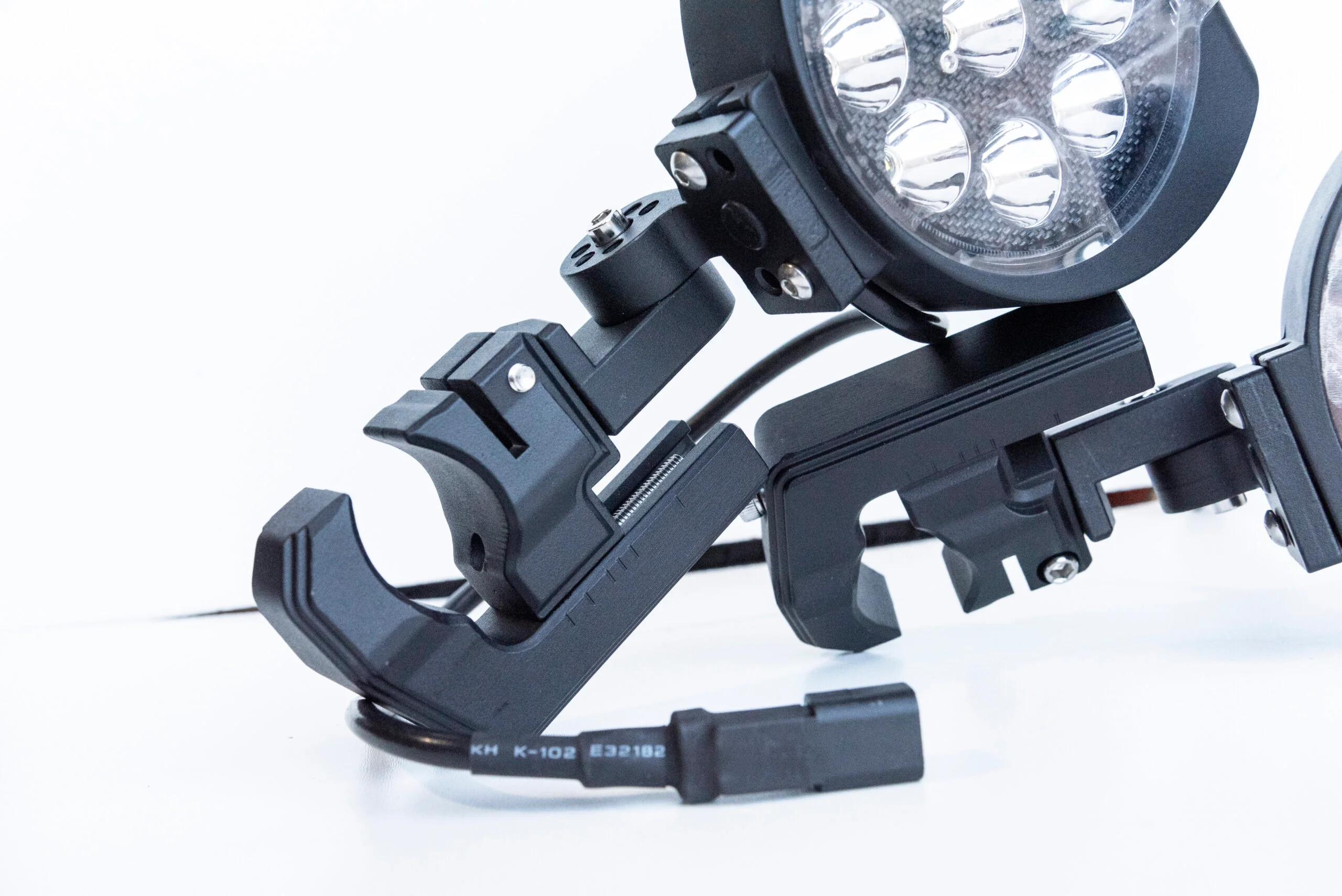 Code 4 LED Supply Round Side x Side Mirror (C4-RX60-MIR) - Image 4