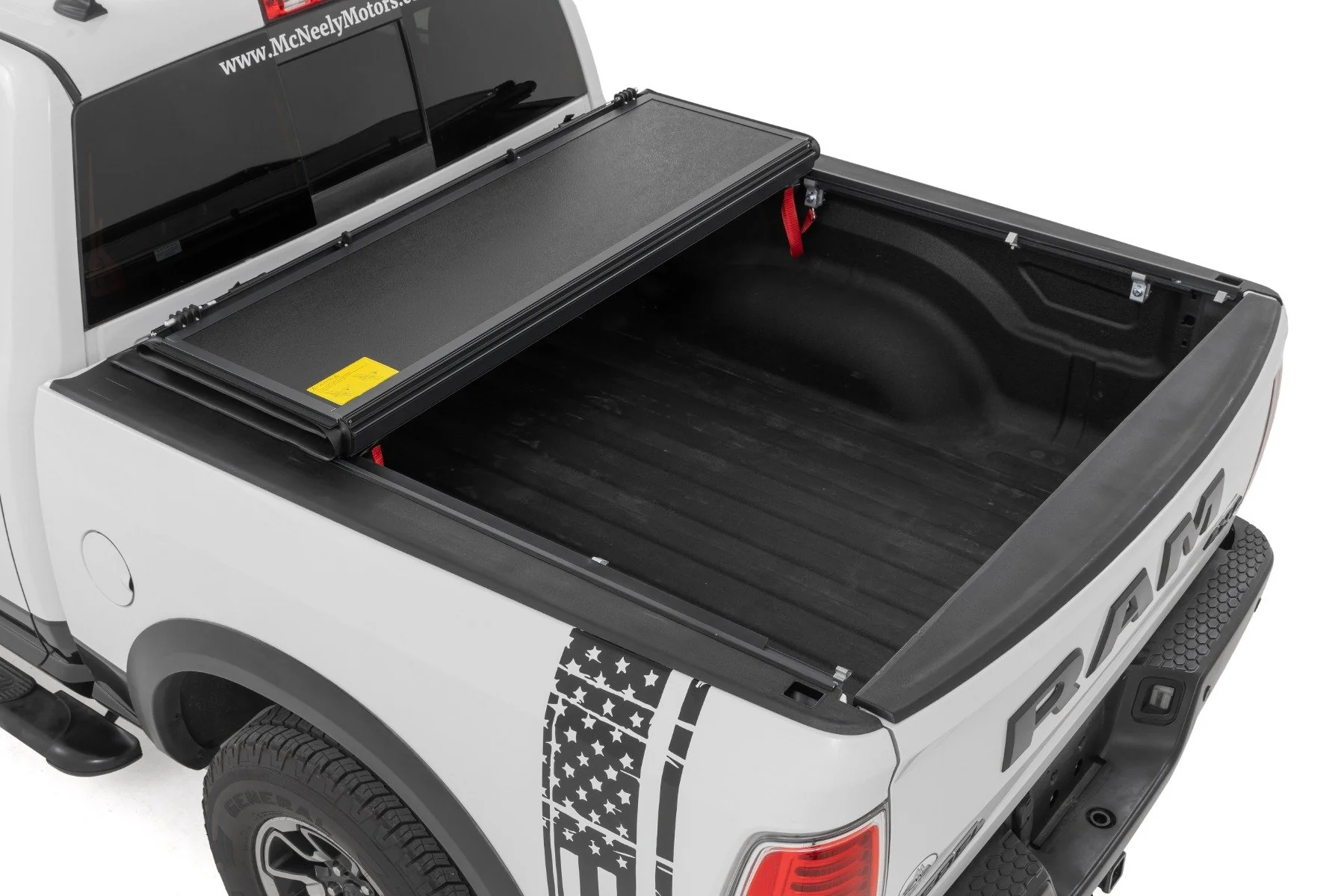 Low Profile Bed Cover | 5'7" Bed | No Rambox 09-18 / 19-UP Classic for Ram 1500 47319550B - Image 2