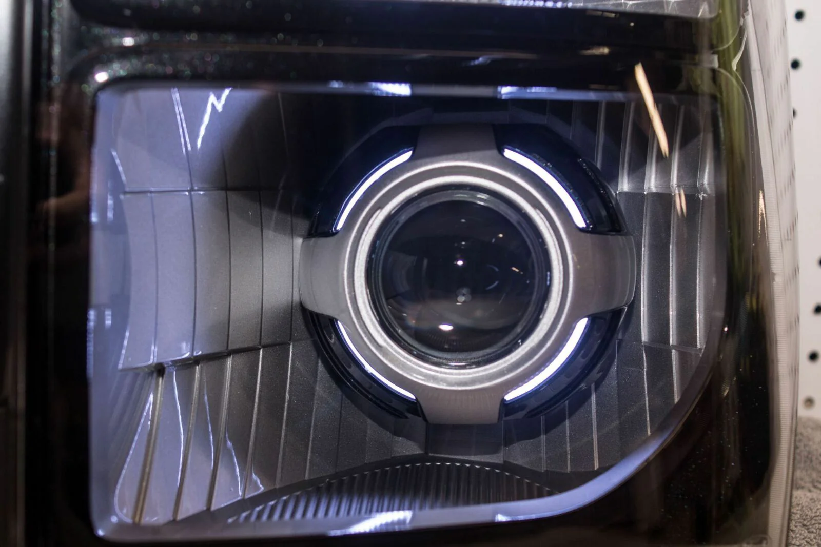 Morimoto Apollo 2.0 Full Circle Projector Shroud - Image 9