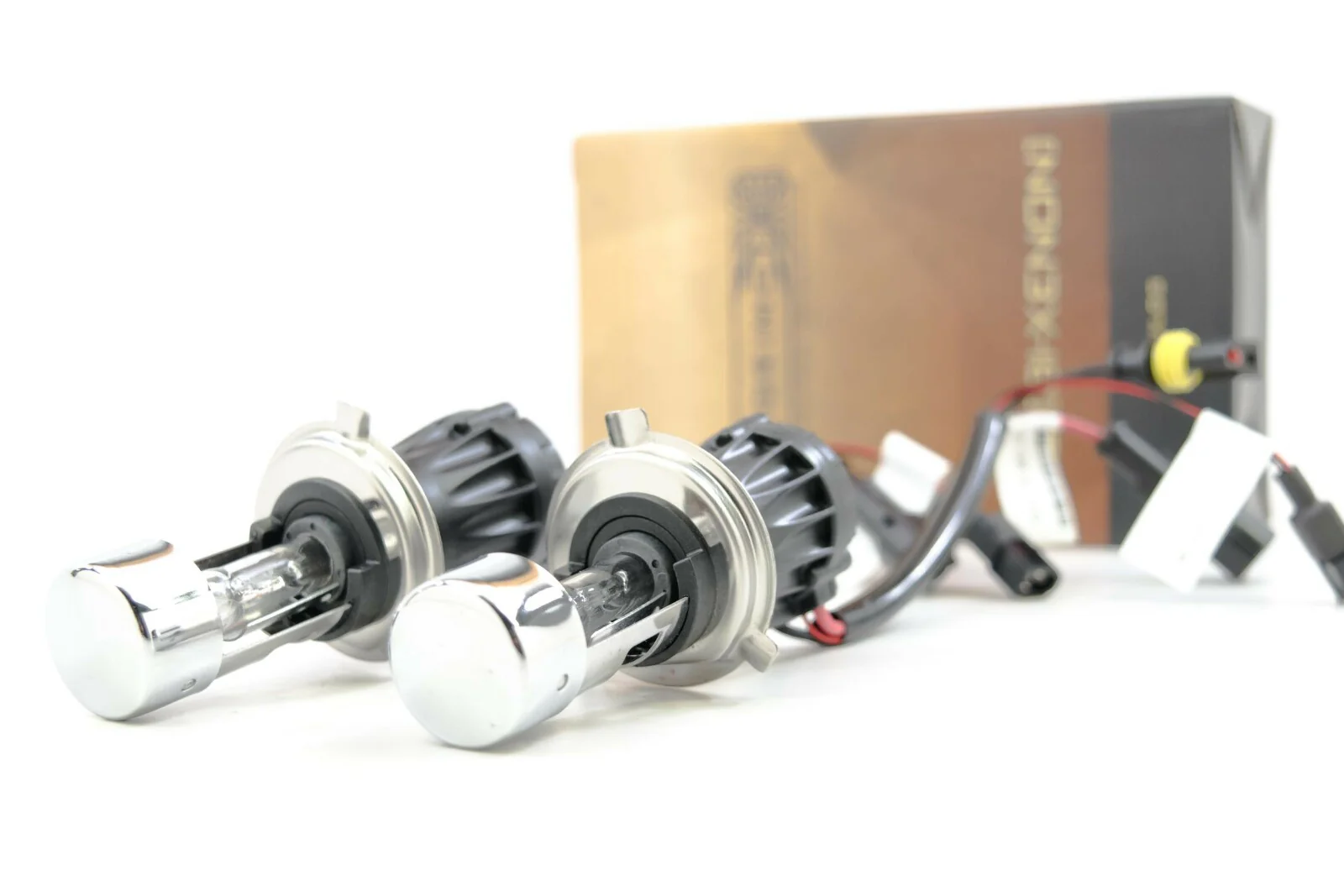 Morimoto H4/9003 Bi-Xenon XB 5000K HID Bulbs (Pair) - Image 3