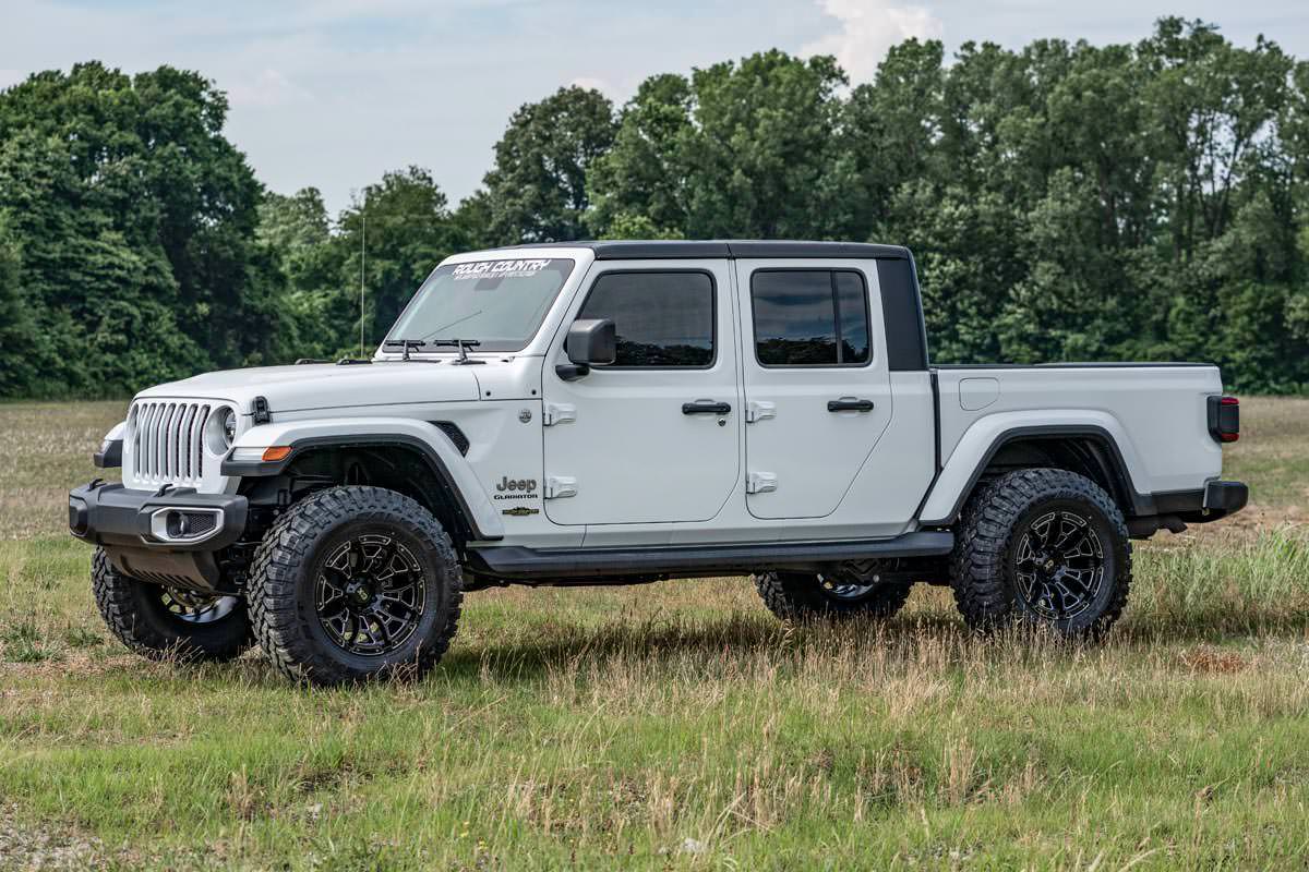 Rough Country 2.5" Leveling Kits | Springs | M1R | for Jeep Gladiator JT 4WD (2020-2023) - Image 4