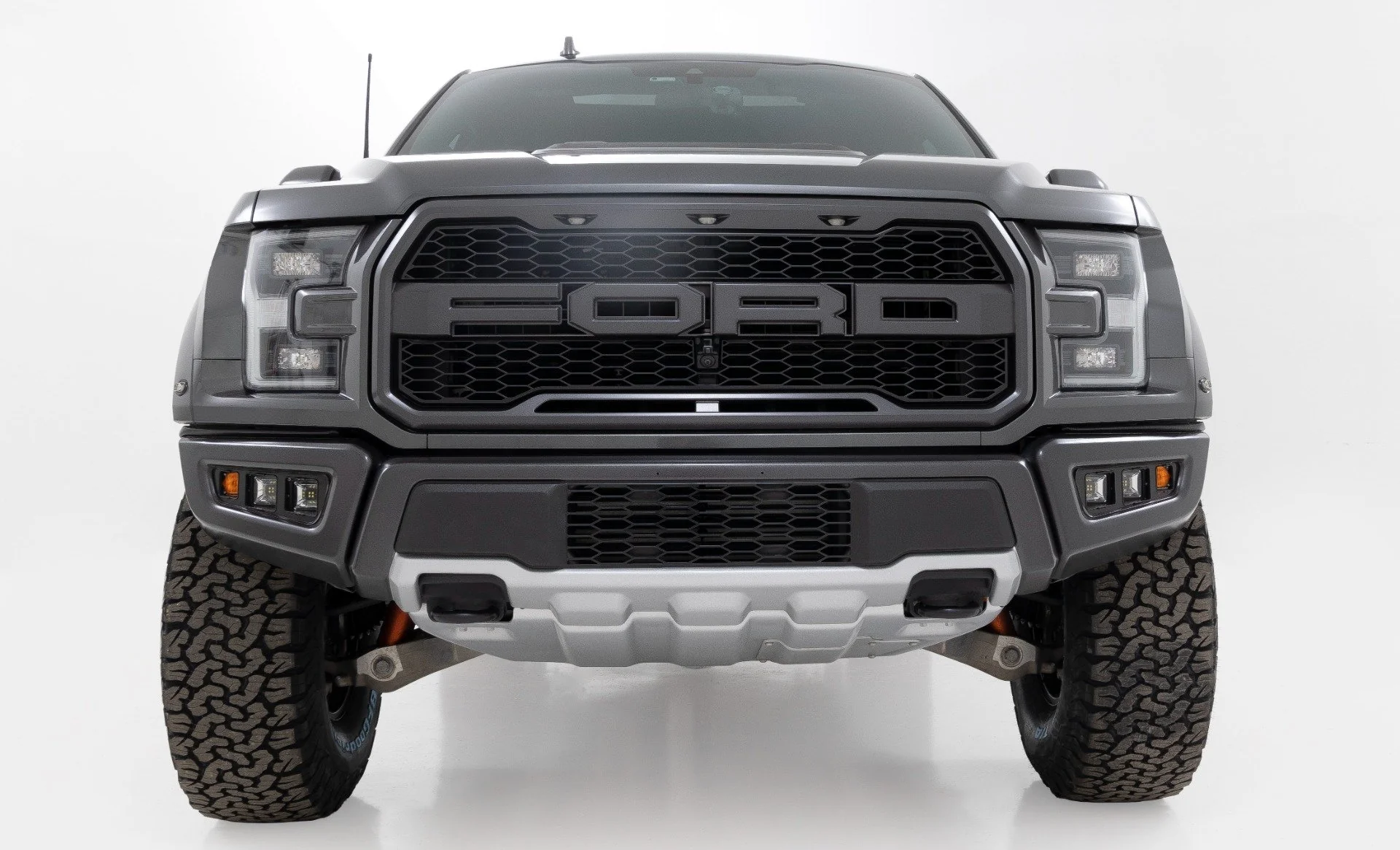 Rough Country 2.5" Suspension Lift Kit for Ford Gen2 Raptor (2019-2020) 51031 - Image 3