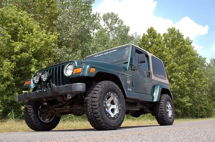 Rough Country 2" Lift Kit M1 For Jeep Wrangler TJ 4wd 1997-2006 65840 - Image 2