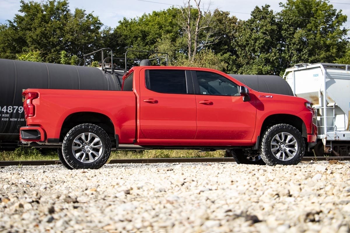 Rough Country 3.5 Inch Lift Kit Rear Mono Leaf Chevy Silverado 1500 22-23 28230 - Image 3
