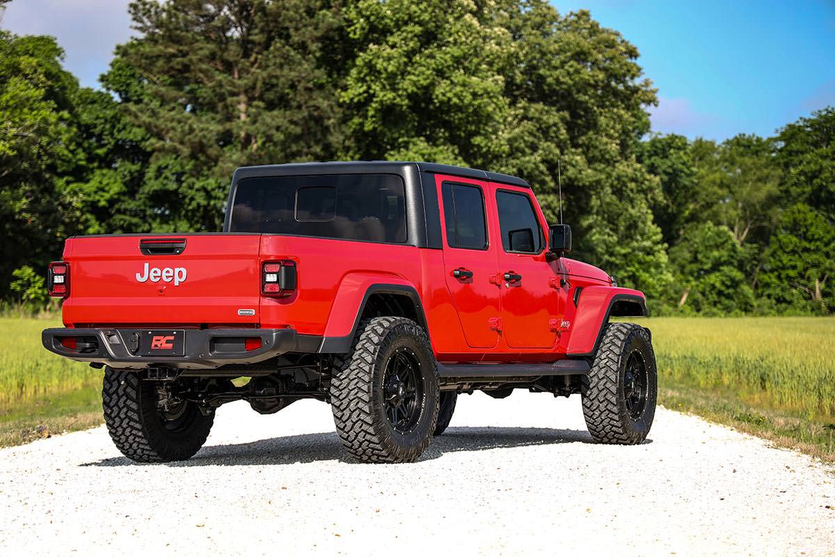 Rough Country 3.5 Inch Lift Kit Spacers for Jeep Gladiator JT 4wd 20-25 63730 - Image 4