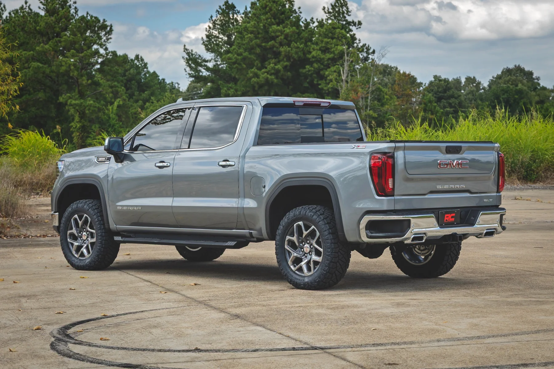 Rough Country 3.5 Inch Lift Kit | Vertex/V2 | GMC Sierra 1500 2WD/4WD (2025) 110557RED - Image 6