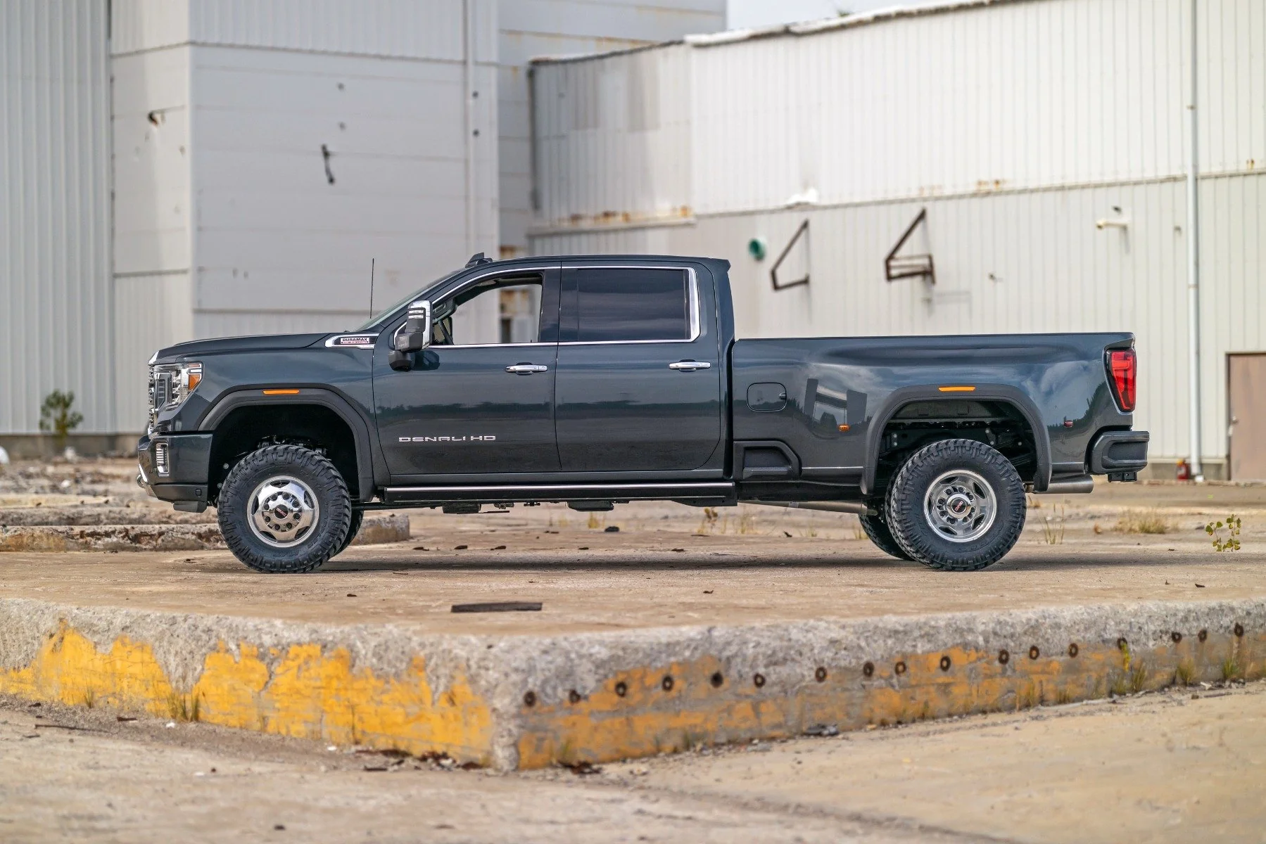 Rough Country 3 Inch Lift Kit UCAs V2 Chevy/GMC 3500HD Dually (20-22) 95670 - Image 3