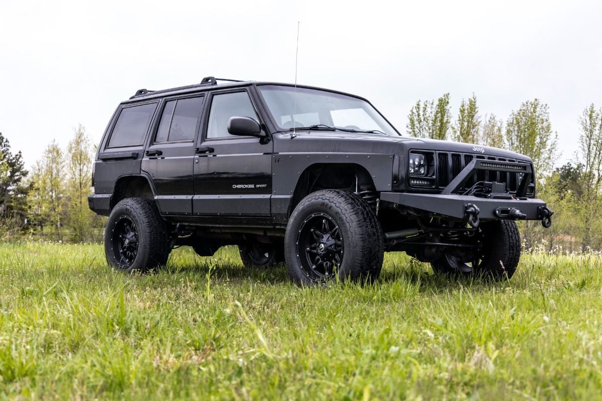 Rough Country 3" Suspension Lift Kit System for 84-01 Cherokee XJ w/V2 shocks - Image 4