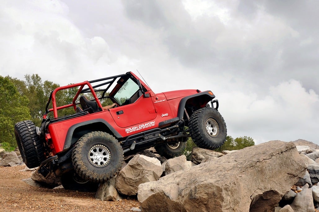 Rough Country 4" Lift Kit Long Arm V2 for Jeep Wrangler TJ 4WD 1997-2006 66370 - Image 2