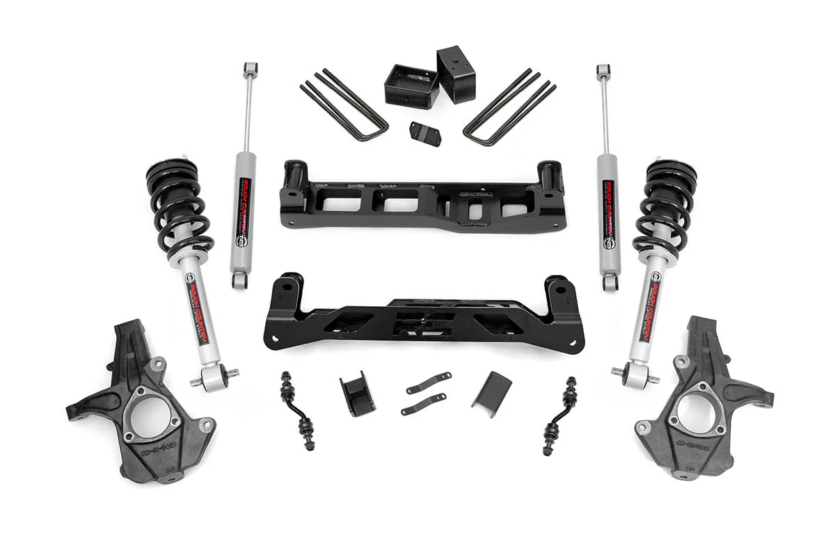 Rough Country 5in GM Lift Kit w/Struts 14-18 1500 PU 2WD Aluminum/Stamped Steel 24834