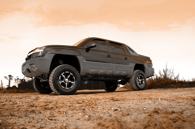 Rough Country 6 In Lift Chevy Avalanche 1500 02-06/Suburban 1500 00-06 - Image 2