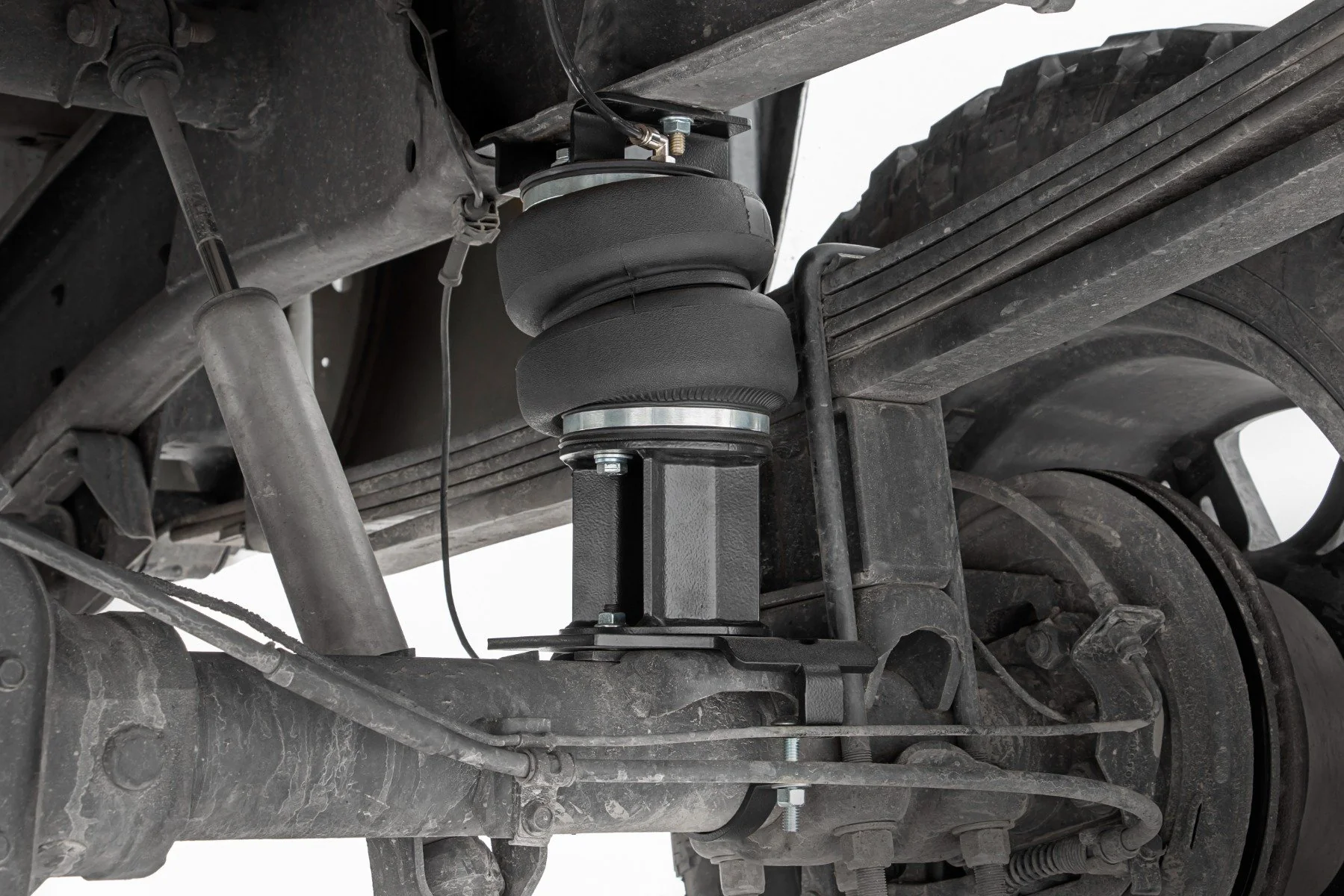 Rough Country Air Spring Kit w/Compressor 0-6" Lift Chevy/GMC 2500HD 01-10 10006WC - Image 5