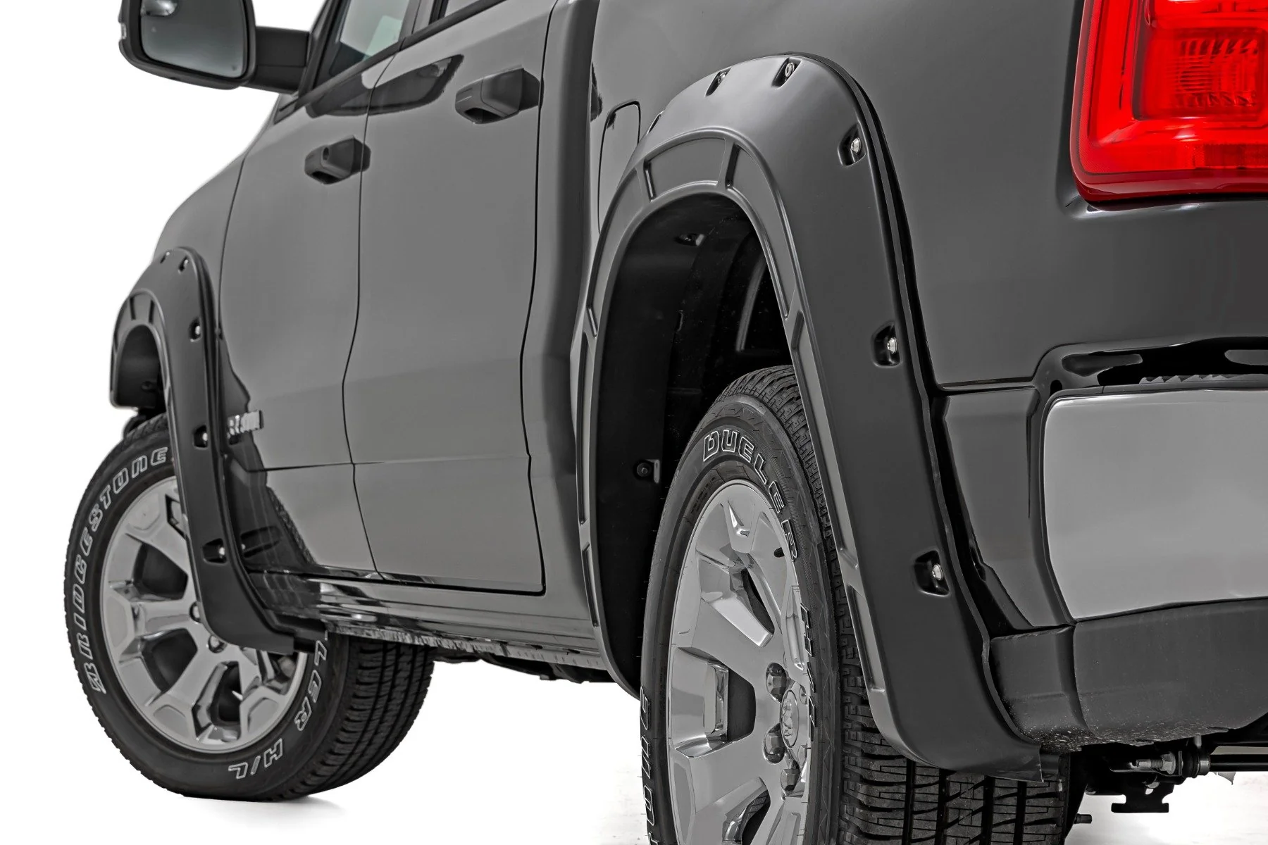 Fender Flares Defender PR4 Flame Red Ram 1500 2025 A-D319205-PR4