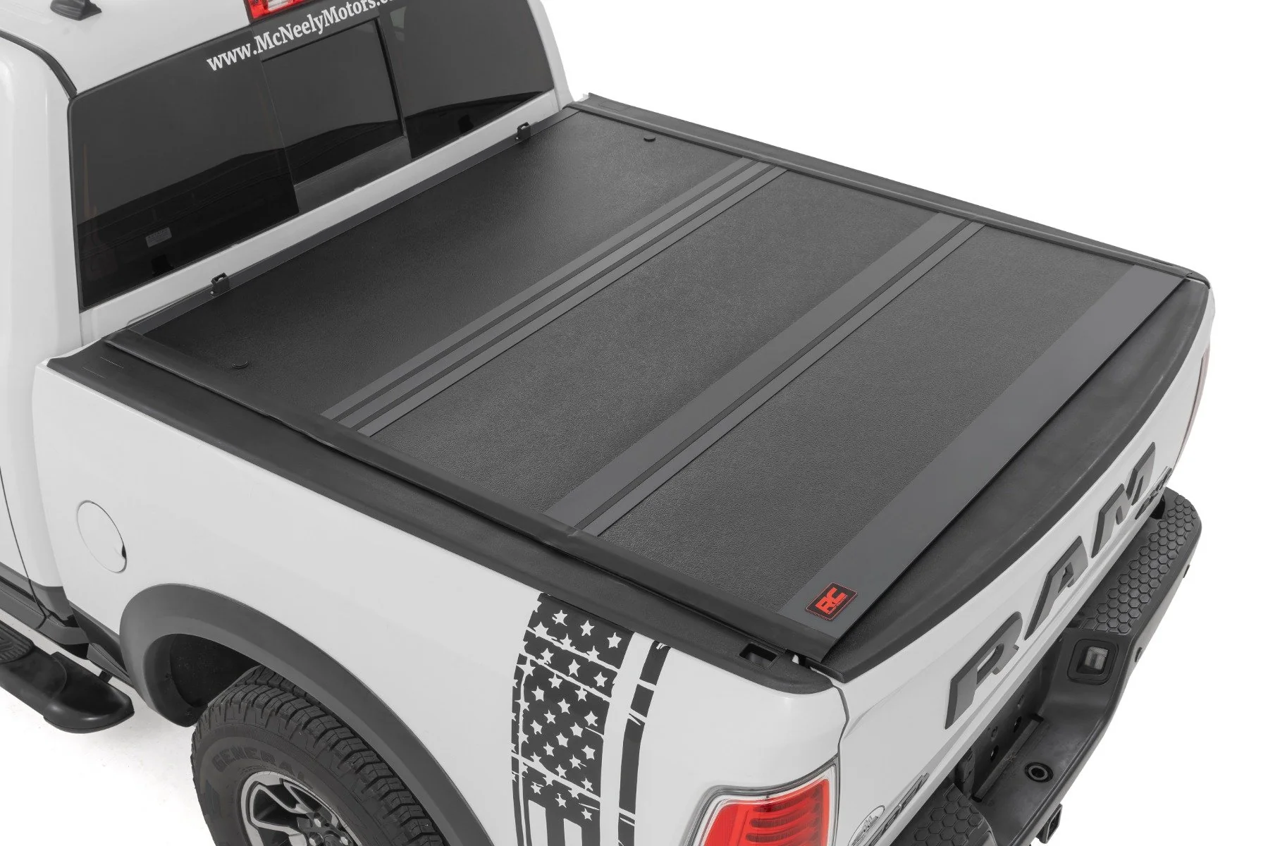 Hard Low Profile Bed Cover 6'4" Bed Ram 1500 09-18/2500 10-24 47318650B