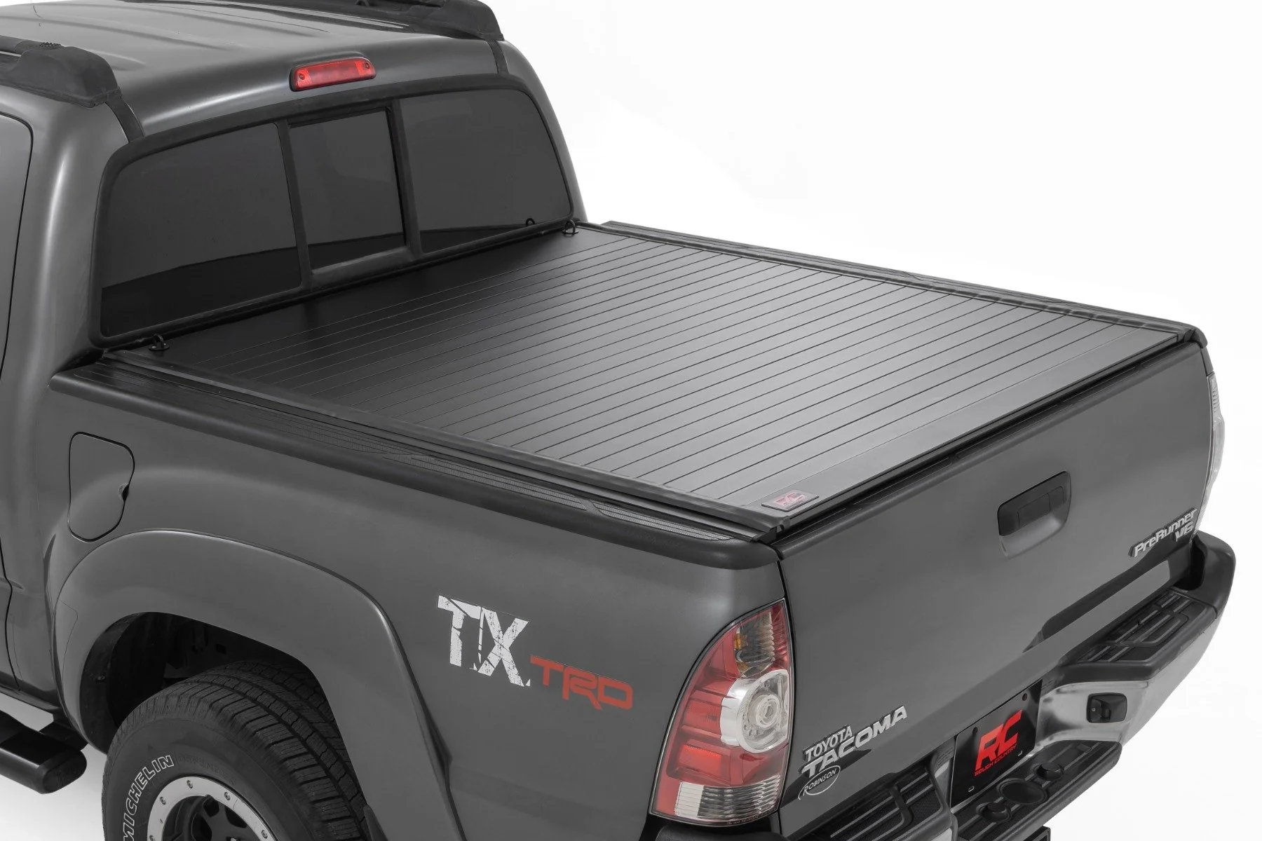 Rough Country Hard Roll Up Bed Cover | 5' Bed | for Toyota Tacoma (2005-2015)