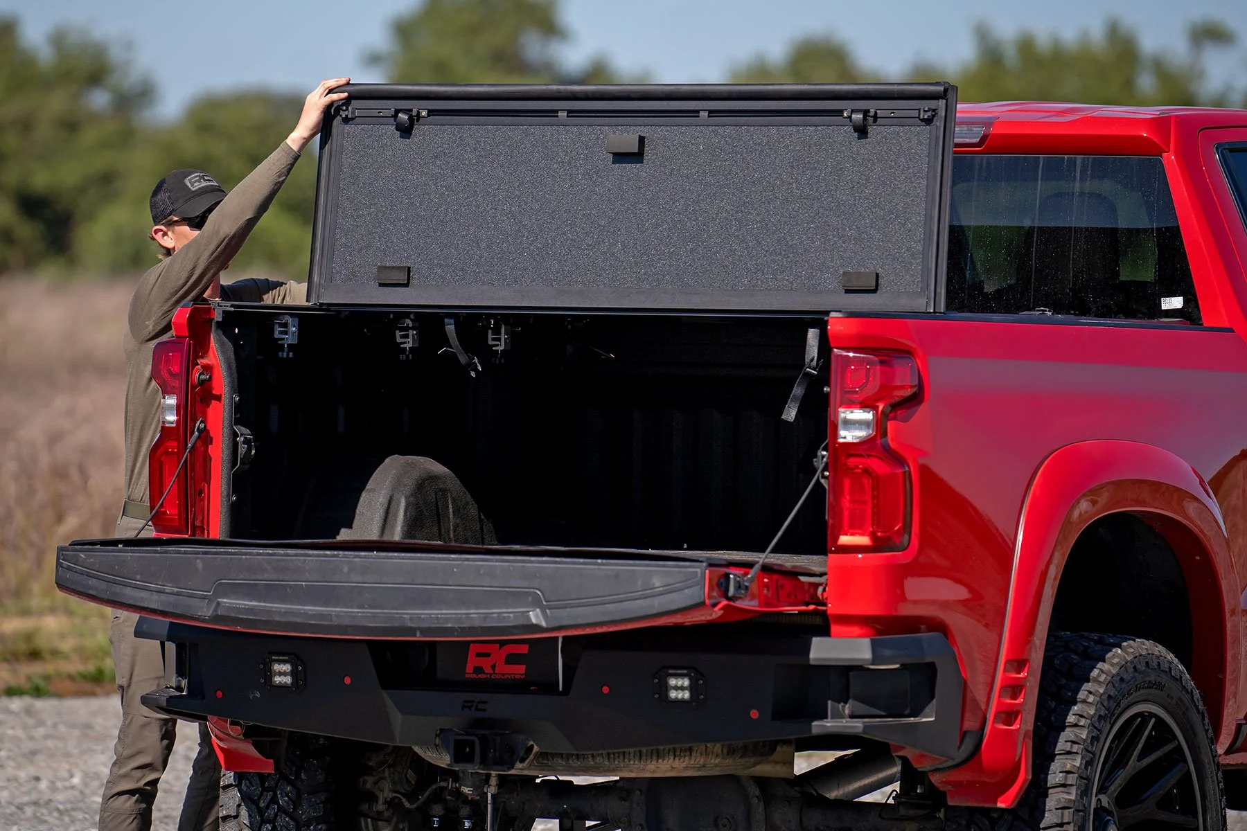 Hard Tri-Fold Flip Up Bed Cover 6'7" Bed Chevy/GMC 1500 19-23 - Image 4