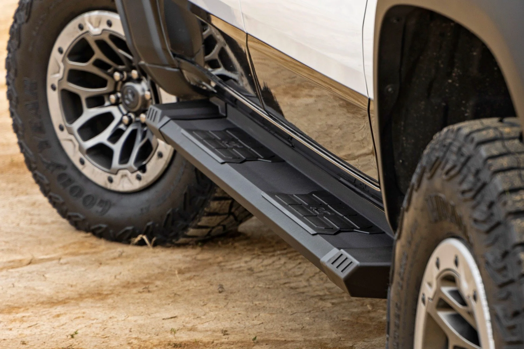 HD2 Aluminum Running Boards Crew Cab Ram 1500 19-24 TRX 21-24 SRB01950A - Image 5
