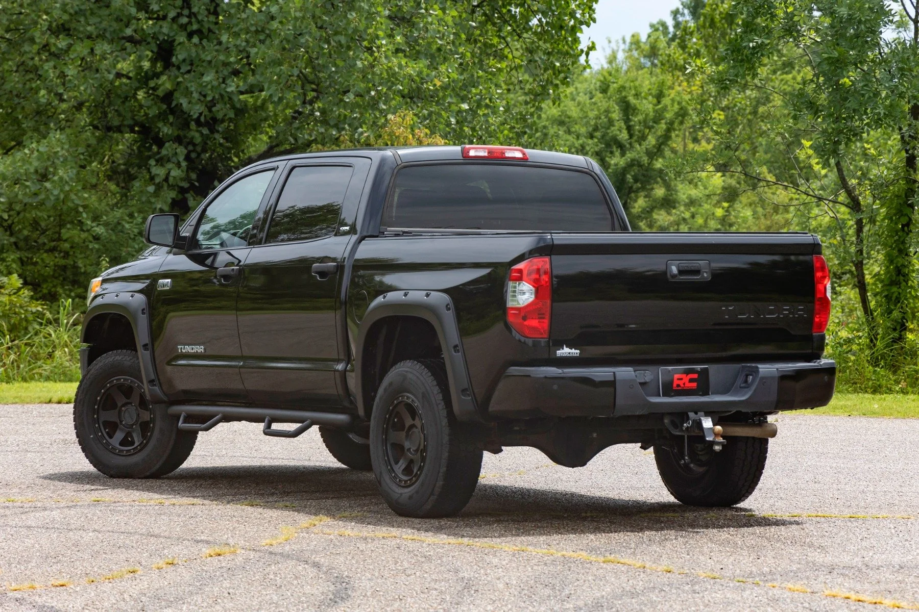 Rough Country Nerf Steps | Cab Length | CrewMax | 5'7" Bed | for Toyota Tundra 2WD/4WD (07-21) - Image 5