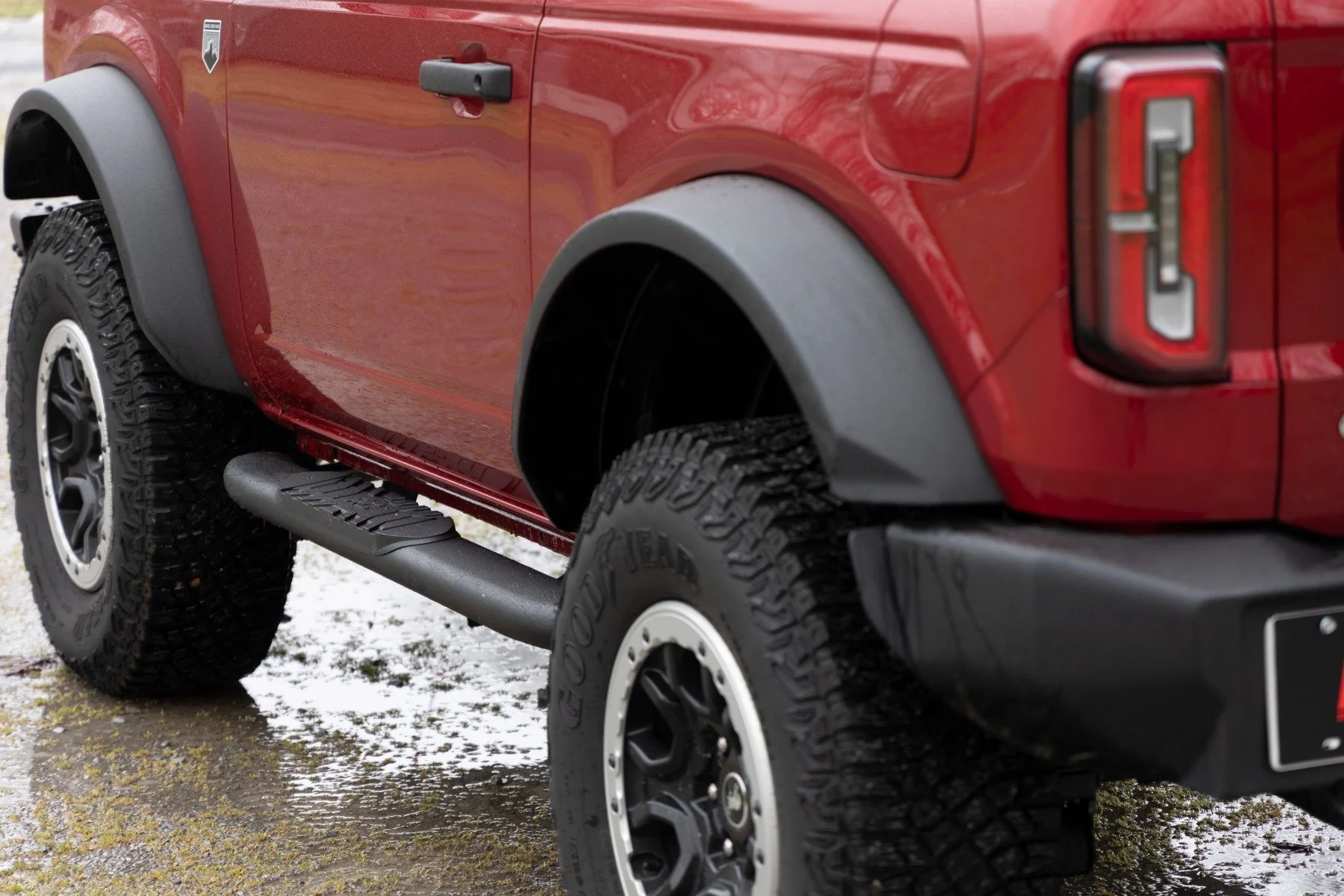 Oval Nerf Steps 2-Door Black Ford Bronco 4WD 2021-2022 21012 - Image 6