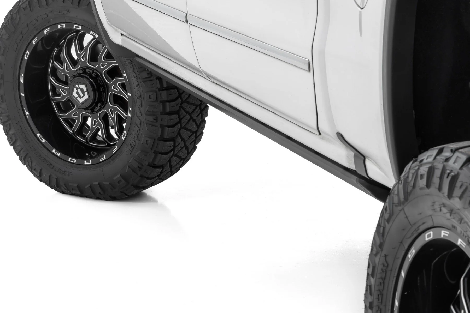 Rough Country Power Running Boards HT-Series Crew Cab Chevy/GMC 1500/2500/3500HD - Image 2