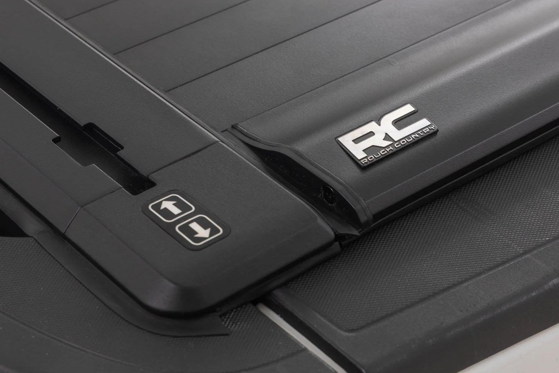 Rough Country Powered Bed Cover | 6'7" Bed | GM 1500 2014-2019 Classic - Image 5