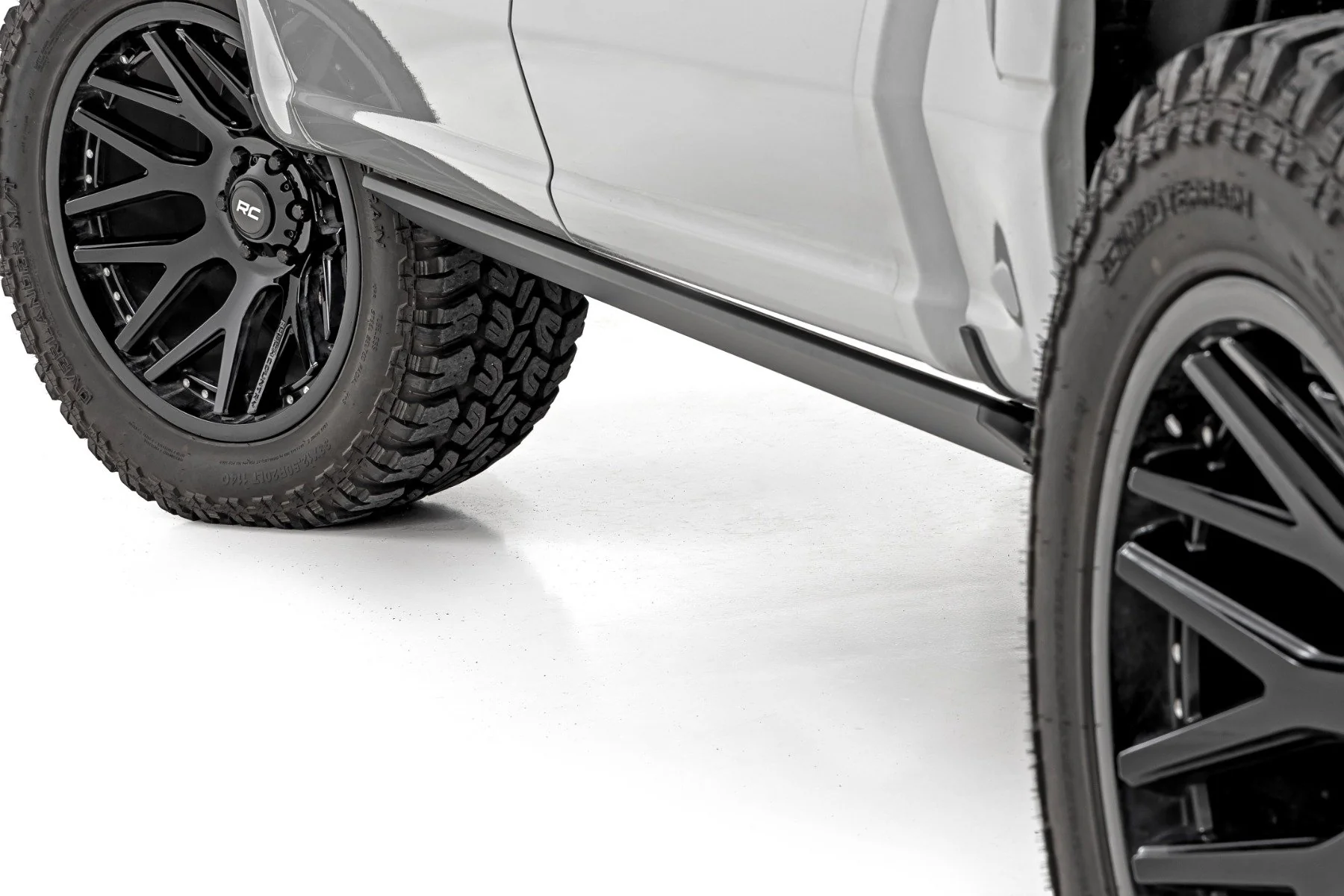 Rough Country Pwr Running Boards HT-Series Crew Cab for Ford F-150/250/350 15-26 - Image 2