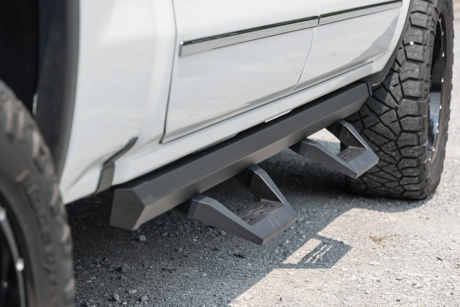 SRX2 Adj Aluminum Step Crew Cab Chevy/GMC 1500/2500HD/3500HD 07-18 11009A - Image 6