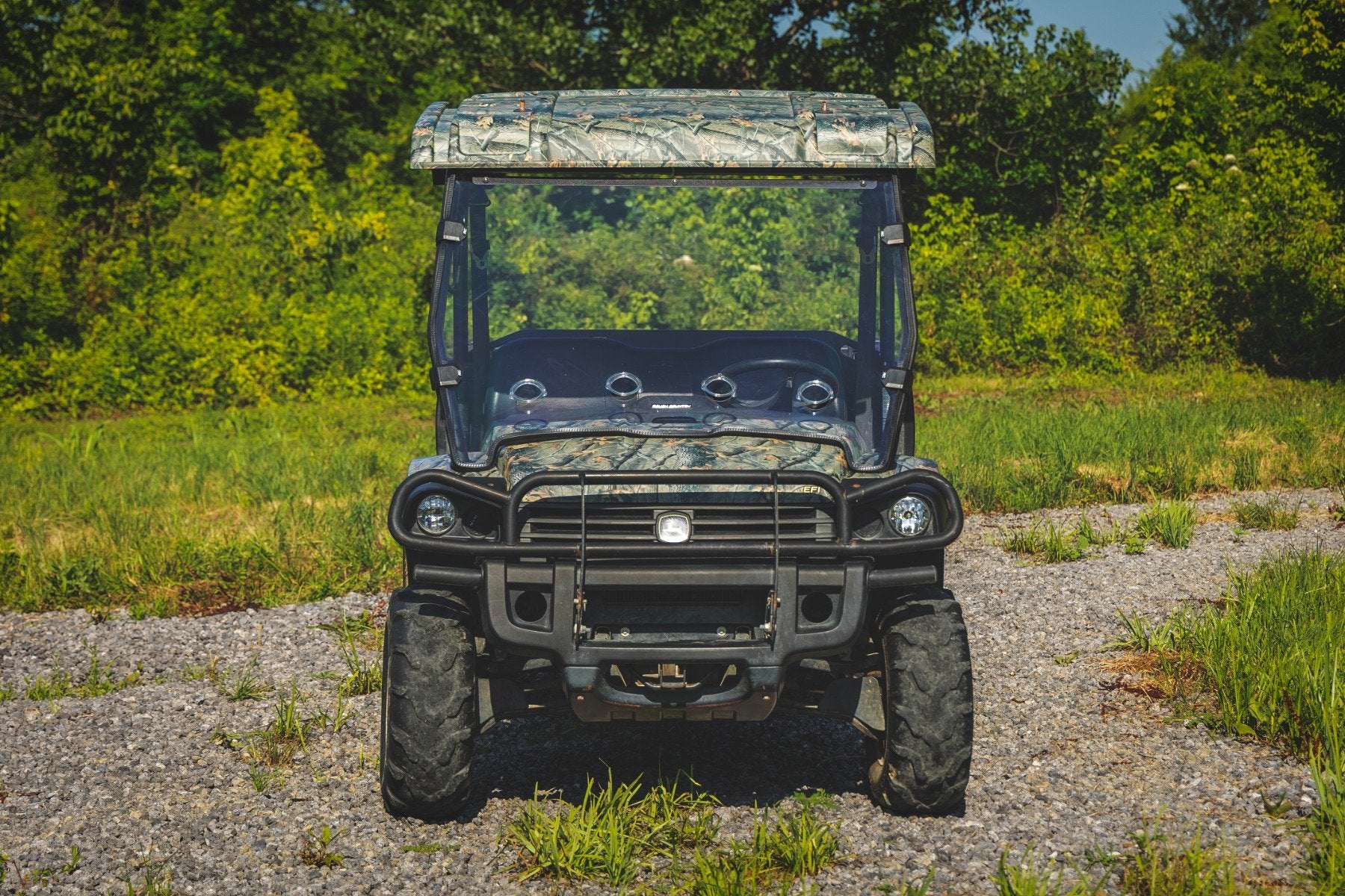 Rough Country Vented Full Windshield Scratch Resistant John Deere Gator XUV 825 - Image 6